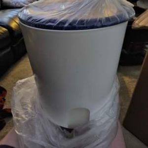 Tupperware Canister Set
